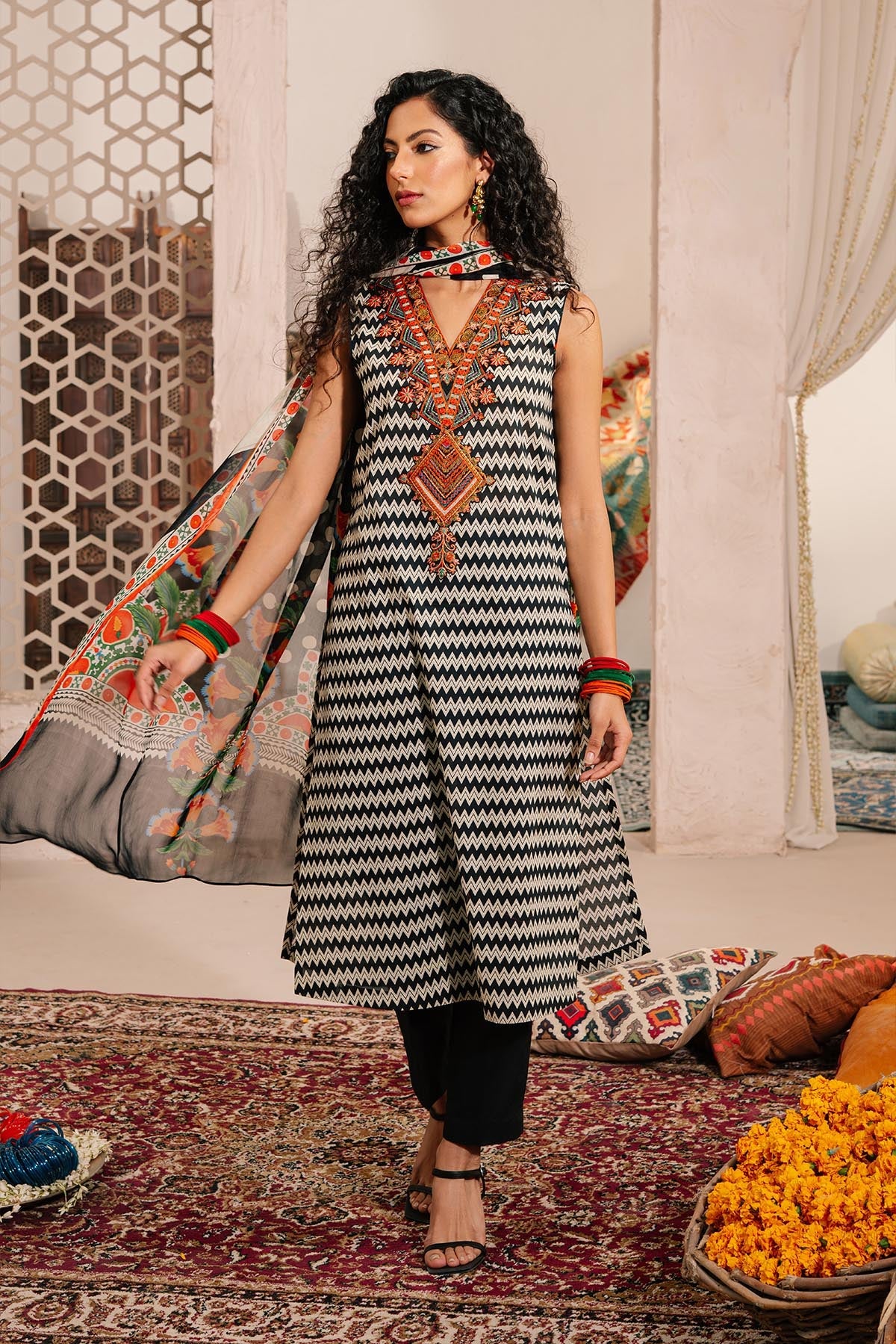 Khaadi Stylish Summer Kurtas & Dresses 2024 Pret Spring | Lady